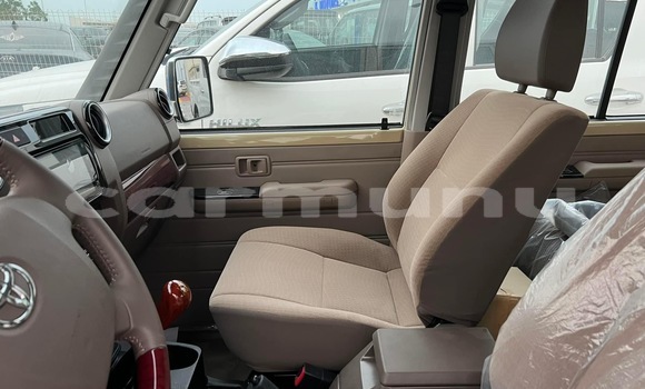 Acheter Occasion Voiture Toyota Land Cruiser Marron à Brazzaville, Commune de Brazzaville Acheter Occasion Voiture Toyota Land Cruiser Marron à Brazzaville, Commune de Brazzaville