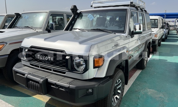 Buy New Toyota Land Cruiser Silver Car in Brazzaville in Municipality of Brazzaville Buy New Toyota Land Cruiser Silver Car in Brazzaville in Municipality of Brazzaville