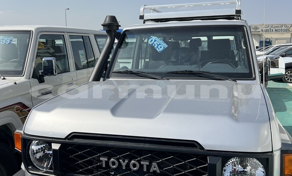 Buy New Toyota Land Cruiser Silver Car in Brazzaville in Municipality of Brazzaville Buy New Toyota Land Cruiser Silver Car in Brazzaville in Municipality of Brazzaville
