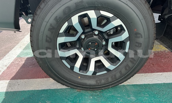 Buy New Toyota Land Cruiser Silver Car in Brazzaville in Municipality of Brazzaville Buy New Toyota Land Cruiser Silver Car in Brazzaville in Municipality of Brazzaville