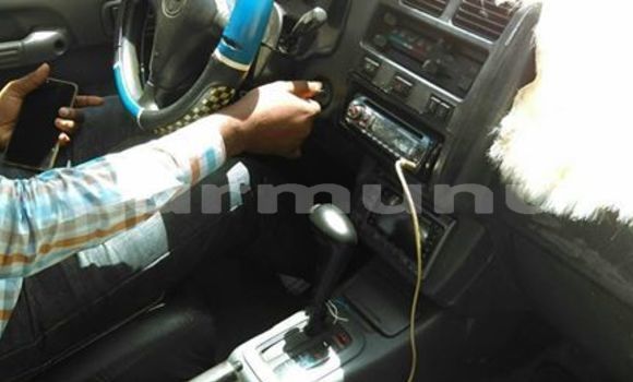 Acheter Occasion Voiture Toyota RAV4 Bleu à Brazzaville, Commune de Brazzaville Acheter Occasion Voiture Toyota RAV4 Bleu à Brazzaville, Commune de Brazzaville