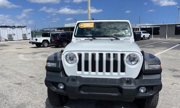 Buy Used Toyota Altezza White Car in Impfondo in Likouala Buy Used Toyota Altezza White Car in Impfondo in Likouala