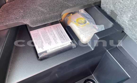 Buy Used Toyota Harrier White Car in Import - Dubai in Region of Bouenza Buy Used Toyota Harrier White Car in Import - Dubai in Region of Bouenza