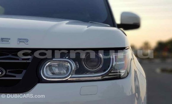 Buy Import Land Rover Range Rover White Car in Import - Dubai in Region of Bouenza Buy Import Land Rover Range Rover White Car in Import - Dubai in Region of Bouenza