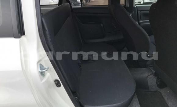 Acheter Occasion Voiture Toyota Probox Blanc à Import - Dubai, Région de la Bouenza Acheter Occasion Voiture Toyota Probox Blanc à Import - Dubai, Région de la Bouenza