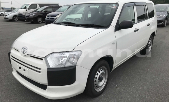 Acheter Occasion Voiture Toyota Probox Blanc à Import - Dubai, Région de la Bouenza Acheter Occasion Voiture Toyota Probox Blanc à Import - Dubai, Région de la Bouenza
