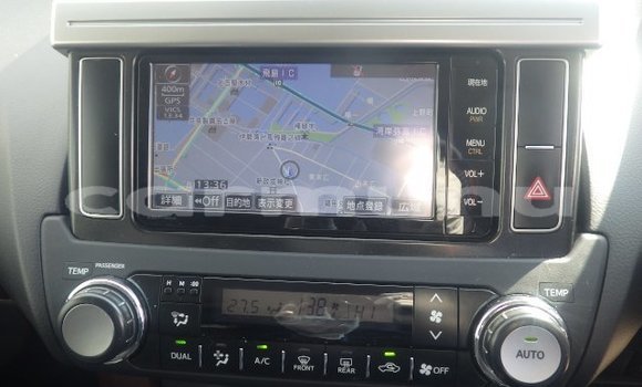 Acheter Occasion Voiture Toyota Land Cruiser Prado Blanc à Import - Dubai, Région de la Bouenza Acheter Occasion Voiture Toyota Land Cruiser Prado Blanc à Import - Dubai, Région de la Bouenza