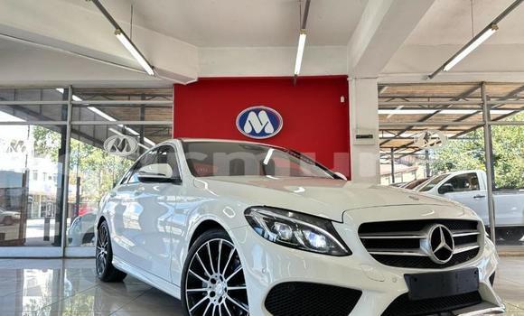 Acheter Occasion Voiture Mercedes-Benz C-klasse AMG Blanc à Import - Dubai, Région de la Bouenza Acheter Occasion Voiture Mercedes-Benz C-klasse AMG Blanc à Import - Dubai, Région de la Bouenza