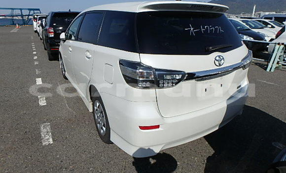 Acheter Occasion Voiture Toyota Wish Blanc à Import - Dubai, Région de la Bouenza Acheter Occasion Voiture Toyota Wish Blanc à Import - Dubai, Région de la Bouenza