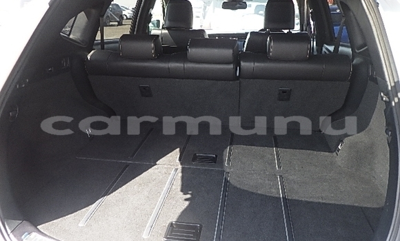 Acheter Occasion Voiture Toyota Harrier Blanc à Import - Dubai, Région de la Bouenza Acheter Occasion Voiture Toyota Harrier Blanc à Import - Dubai, Région de la Bouenza