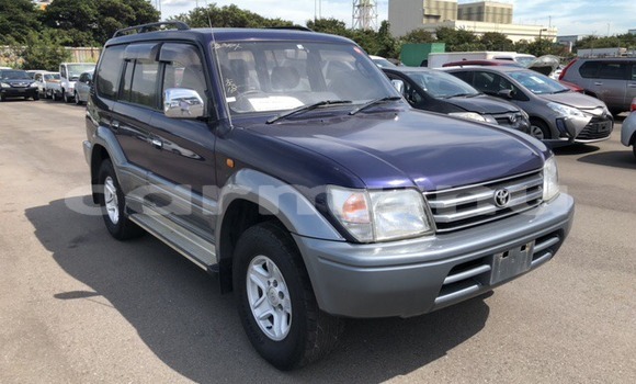 Acheter Occasion Voiture Toyota Prado Bleu à Import - Dubai, Région de la Bouenza Acheter Occasion Voiture Toyota Prado Bleu à Import - Dubai, Région de la Bouenza