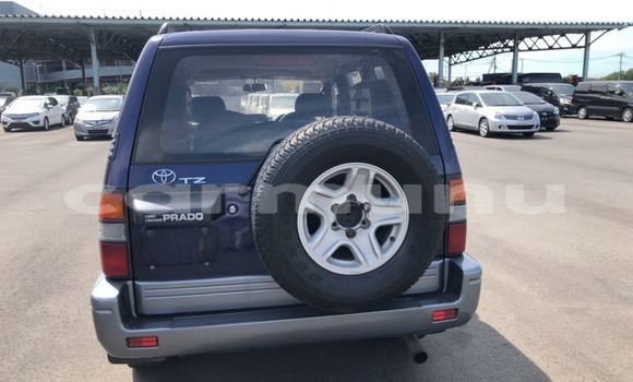 Acheter Occasion Voiture Toyota Prado Bleu à Import - Dubai, Région de la Bouenza Acheter Occasion Voiture Toyota Prado Bleu à Import - Dubai, Région de la Bouenza