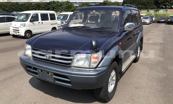 Acheter Occasion Voiture Toyota Prado Bleu à Import - Dubai, Région de la Bouenza Acheter Occasion Voiture Toyota Prado Bleu à Import - Dubai, Région de la Bouenza