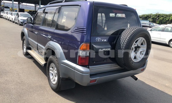 Acheter Occasion Voiture Toyota Prado Bleu à Import - Dubai, Région de la Bouenza Acheter Occasion Voiture Toyota Prado Bleu à Import - Dubai, Région de la Bouenza