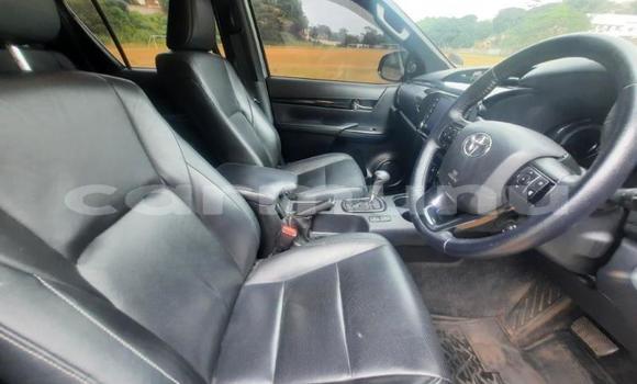 Acheter Occasion Voiture Toyota Hilux Gris à Import - Dubai, Région de la Bouenza Acheter Occasion Voiture Toyota Hilux Gris à Import - Dubai, Région de la Bouenza