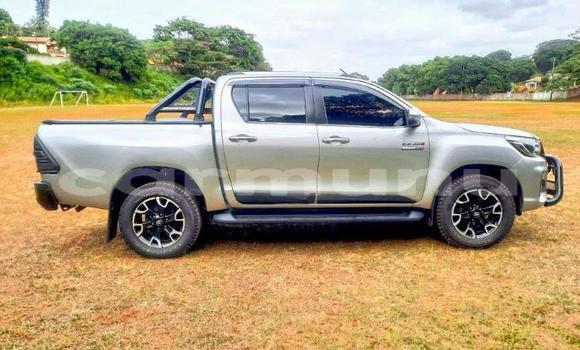 Acheter Occasion Voiture Toyota Hilux Gris à Import - Dubai, Région de la Bouenza Acheter Occasion Voiture Toyota Hilux Gris à Import - Dubai, Région de la Bouenza