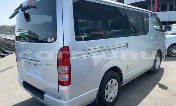 Acheter Occasion Voiture Toyota Hiace Gris à Import - Dubai, Région de la Bouenza Acheter Occasion Voiture Toyota Hiace Gris à Import - Dubai, Région de la Bouenza