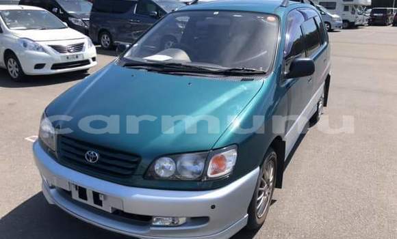 Acheter Occasion Voiture Toyota Ipsum Vert à Import - Dubai, Région de la Bouenza Acheter Occasion Voiture Toyota Ipsum Vert à Import - Dubai, Région de la Bouenza