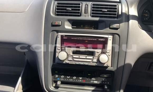 Acheter Occasion Voiture Toyota Ipsum Vert à Import - Dubai, Région de la Bouenza Acheter Occasion Voiture Toyota Ipsum Vert à Import - Dubai, Région de la Bouenza