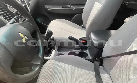 Acheter Occasion Voiture Mitsubishi Pajero Pinin Blanc à Brazzaville, Commune de Brazzaville Acheter Occasion Voiture Mitsubishi Pajero Pinin Blanc à Brazzaville, Commune de Brazzaville