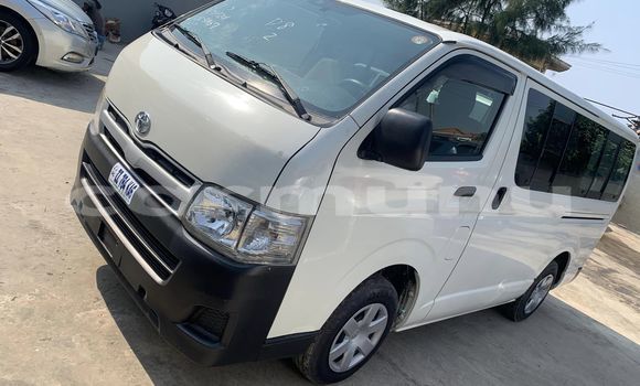 Acheter Occasion Voiture Toyota Hiace Blanc à Brazzaville, Commune de Brazzaville Acheter Occasion Voiture Toyota Hiace Blanc à Brazzaville, Commune de Brazzaville