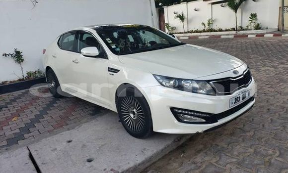 Acheter Occasion Voiture Kia K5 Blanc à Brazzaville, Commune de Brazzaville Acheter Occasion Voiture Kia K5 Blanc à Brazzaville, Commune de Brazzaville