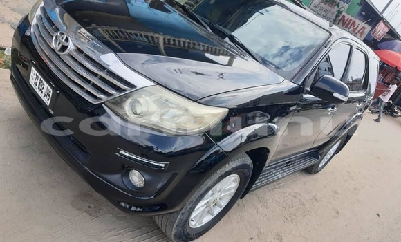 Acheter Occasion Voiture Toyota Fortuner Noir à Brazzaville, Commune de Brazzaville Acheter Occasion Voiture Toyota Fortuner Noir à Brazzaville, Commune de Brazzaville