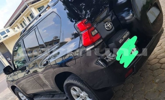 Acheter Occasion Voiture Toyota Prado Noir à Brazzaville, Commune de Brazzaville Acheter Occasion Voiture Toyota Prado Noir à Brazzaville, Commune de Brazzaville