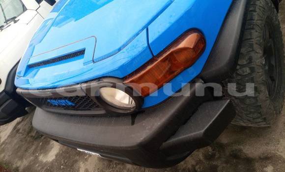 Acheter Occasion Voiture Toyota FJ Cruiser Bleu à Brazzaville, Commune de Brazzaville Acheter Occasion Voiture Toyota FJ Cruiser Bleu à Brazzaville, Commune de Brazzaville