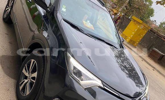 Acheter Occasion Voiture Toyota RAV4 Noir à Brazzaville, Commune de Brazzaville Acheter Occasion Voiture Toyota RAV4 Noir à Brazzaville, Commune de Brazzaville