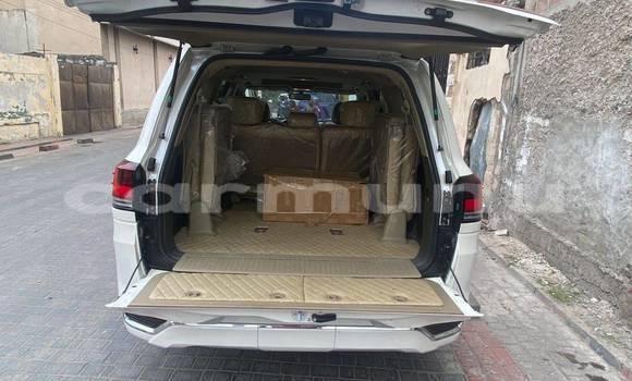 Acheter Occasion Voiture Toyota Land Cruiser Blanc à Brazzaville, Commune de Brazzaville Acheter Occasion Voiture Toyota Land Cruiser Blanc à Brazzaville, Commune de Brazzaville