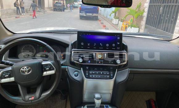 Acheter Occasion Voiture Toyota Land Cruiser Blanc à Brazzaville, Commune de Brazzaville Acheter Occasion Voiture Toyota Land Cruiser Blanc à Brazzaville, Commune de Brazzaville