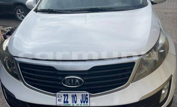 Acheter Occasion Voiture Kia Sportage Blanc à Brazzaville, Commune de Brazzaville Acheter Occasion Voiture Kia Sportage Blanc à Brazzaville, Commune de Brazzaville