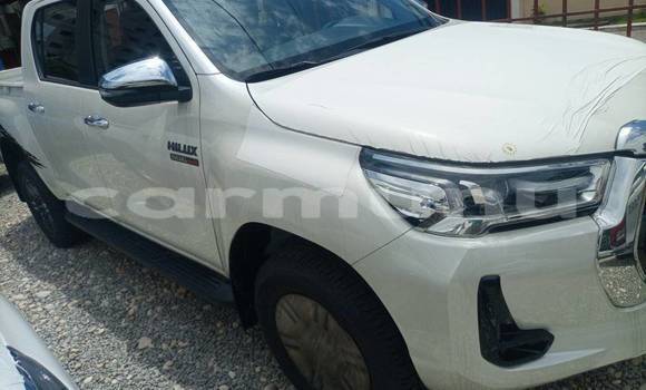 Acheter Occasion Voiture Toyota Hiluxe Revo Blanc à Brazzaville, Commune de Brazzaville Acheter Occasion Voiture Toyota Hiluxe Revo Blanc à Brazzaville, Commune de Brazzaville