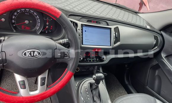 Buy Import Kia Sportage White Car in Brazzaville in Municipality of Brazzaville Buy Import Kia Sportage White Car in Brazzaville in Municipality of Brazzaville