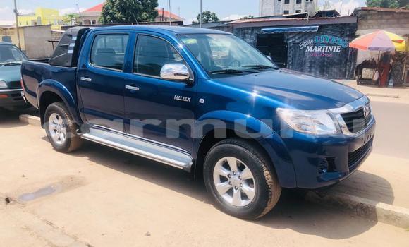 Buy Used Toyota Hilux Blue Car in Brazzaville in Municipality of Brazzaville Buy Used Toyota Hilux Blue Car in Brazzaville in Municipality of Brazzaville