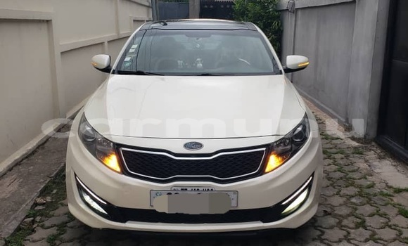 Buy Used Kia K5 White Car in Brazzaville in Municipality of Brazzaville Buy Used Kia K5 White Car in Brazzaville in Municipality of Brazzaville