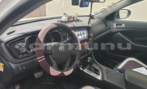 Buy Used Kia K5 White Car in Brazzaville in Municipality of Brazzaville Buy Used Kia K5 White Car in Brazzaville in Municipality of Brazzaville