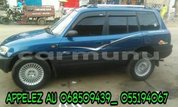 Acheter Occasion Voiture Toyota RAV4 Bleu à Brazzaville, Commune de Brazzaville Acheter Occasion Voiture Toyota RAV4 Bleu à Brazzaville, Commune de Brazzaville