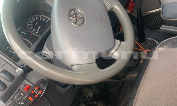 Buy Used Toyota Land Cruiser White Car in Brazzaville in Municipality of Brazzaville Buy Used Toyota Land Cruiser White Car in Brazzaville in Municipality of Brazzaville