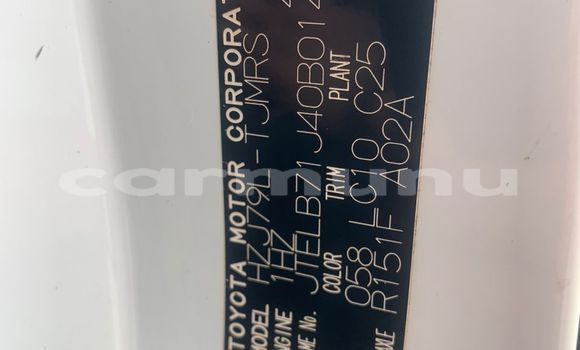 Buy Used Toyota Land Cruiser White Car in Brazzaville in Municipality of Brazzaville Buy Used Toyota Land Cruiser White Car in Brazzaville in Municipality of Brazzaville