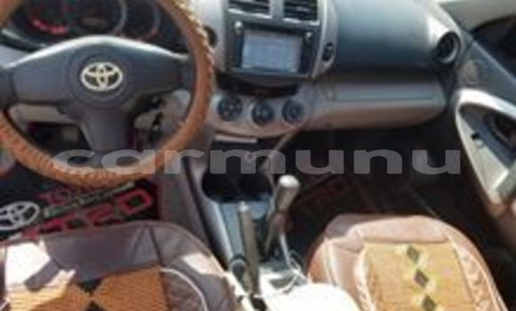 Acheter Occasion Voiture Toyota RAV4 Gris à Brazzaville, Commune de Brazzaville Acheter Occasion Voiture Toyota RAV4 Gris à Brazzaville, Commune de Brazzaville