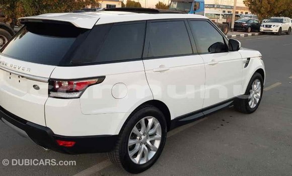 Buy Import Land Rover Range Rover White Car in Import - Dubai in Region of Bouenza Buy Import Land Rover Range Rover White Car in Import - Dubai in Region of Bouenza