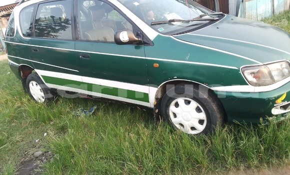 Buy Used Toyota Picnic Green Car in Brazzaville in Municipality of Brazzaville Buy Used Toyota Picnic Green Car in Brazzaville in Municipality of Brazzaville