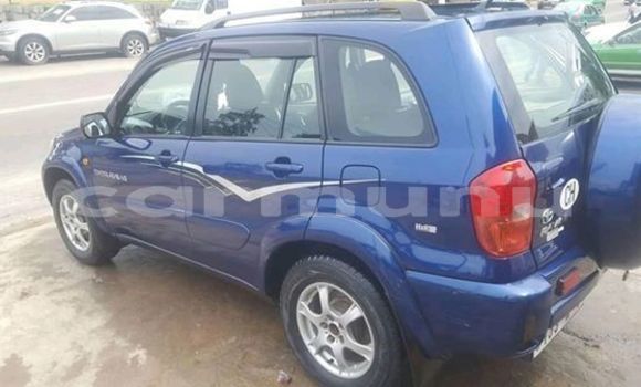 Acheter Occasion Voiture Toyota RAV4 Bleu à Brazzaville, Commune de Brazzaville Acheter Occasion Voiture Toyota RAV4 Bleu à Brazzaville, Commune de Brazzaville