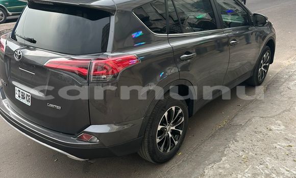 Acheter Neuf Voiture Toyota RAV4 Gris à Brazzaville, Commune de Brazzaville Acheter Neuf Voiture Toyota RAV4 Gris à Brazzaville, Commune de Brazzaville