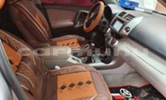 Acheter Occasion Voiture Toyota RAV4 Gris à Brazzaville, Commune de Brazzaville Acheter Occasion Voiture Toyota RAV4 Gris à Brazzaville, Commune de Brazzaville