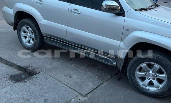 Acheter Occasion Voiture Toyota Land Cruiser Prado Gris à Brazzaville, Commune de Brazzaville Acheter Occasion Voiture Toyota Land Cruiser Prado Gris à Brazzaville, Commune de Brazzaville