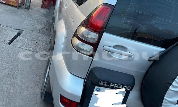 Acheter Occasion Voiture Toyota Land Cruiser Prado Gris à Brazzaville, Commune de Brazzaville Acheter Occasion Voiture Toyota Land Cruiser Prado Gris à Brazzaville, Commune de Brazzaville