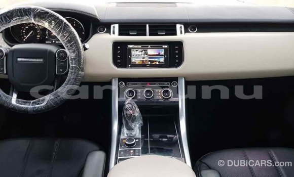 Buy Import Land Rover Range Rover White Car in Import - Dubai in Region of Bouenza Buy Import Land Rover Range Rover White Car in Import - Dubai in Region of Bouenza